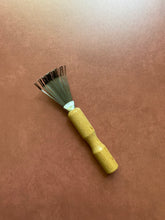 Load image into Gallery viewer, Wooden Brush Cleaner