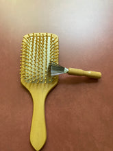 Load image into Gallery viewer, Wooden Brush Cleaner