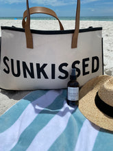 Load image into Gallery viewer, Body & Tanning Oil 15 SPF